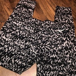 Nike leggings
